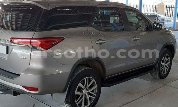 اشتري مستعمل Toyota Fortuner Silver سيارة في Butha Buthe في Butha-Buthe اشتري مستعمل Toyota Fortuner Silver سيارة في Butha Buthe في Butha-Buthe