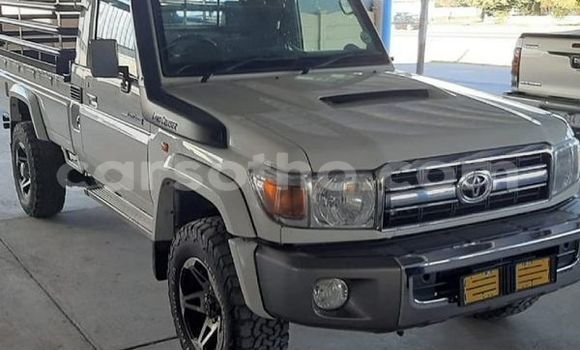 اشتري مستعمل Toyota Land Cruiser Beige سيارة في Butha–Buthe في Thaba-Tseka اشتري مستعمل Toyota Land Cruiser Beige سيارة في Butha–Buthe في Thaba-Tseka