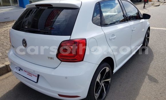 اشتري مستعمل Volkswagen Polo White سيارة في Butha Buthe في Butha-Buthe اشتري مستعمل Volkswagen Polo White سيارة في Butha Buthe في Butha-Buthe