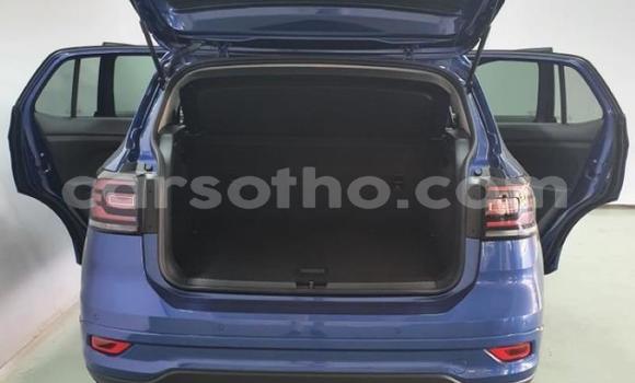 اشتري مستعمل Volkswagen T-Roc Blue سيارة في Butha–Buthe في Thaba-Tseka اشتري مستعمل Volkswagen T-Roc Blue سيارة في Butha–Buthe في Thaba-Tseka