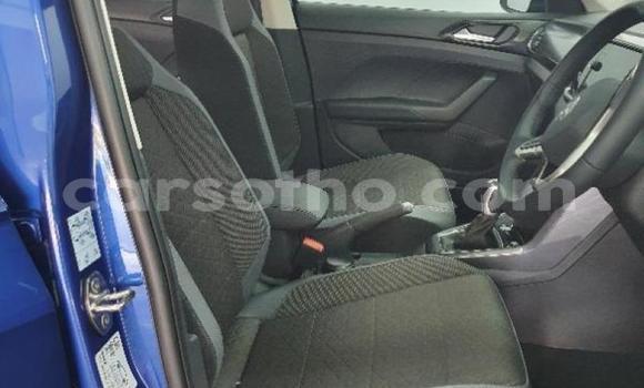 اشتري مستعمل Volkswagen T-Roc Blue سيارة في Butha–Buthe في Thaba-Tseka اشتري مستعمل Volkswagen T-Roc Blue سيارة في Butha–Buthe في Thaba-Tseka