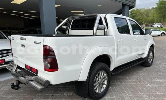 اشتري مستعمل Toyota Hilux White سيارة في Maseru في Maseru اشتري مستعمل Toyota Hilux White سيارة في Maseru في Maseru