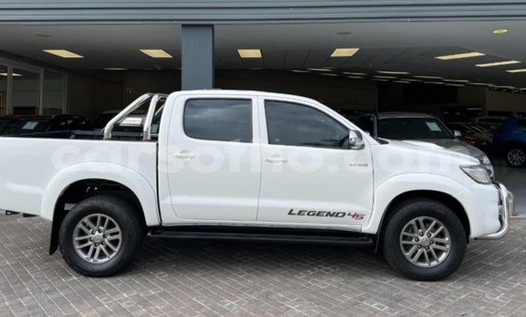 اشتري مستعمل Toyota Hilux White سيارة في Maseru في Maseru اشتري مستعمل Toyota Hilux White سيارة في Maseru في Maseru