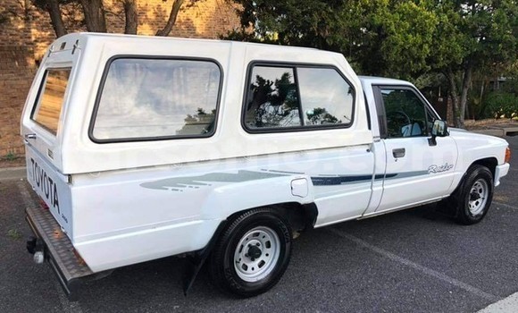 Buy Used Toyota Hilux White Car in Maseru in Maseru Buy Used Toyota Hilux White Car in Maseru in Maseru