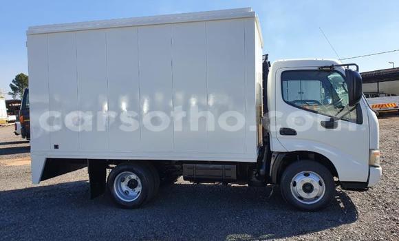 اشتري مستعمل Haima 2 White سيارة في Maseru في Maseru اشتري مستعمل Haima 2 White سيارة في Maseru في Maseru