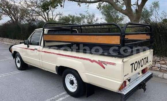 Sayi Na hannu Toyota Hilux Brown Mota in Maseru a Maseru Sayi Na hannu Toyota Hilux Brown Mota in Maseru a Maseru