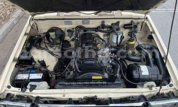 Sayi Na hannu Toyota Hilux Brown Mota in Maseru a Maseru Sayi Na hannu Toyota Hilux Brown Mota in Maseru a Maseru