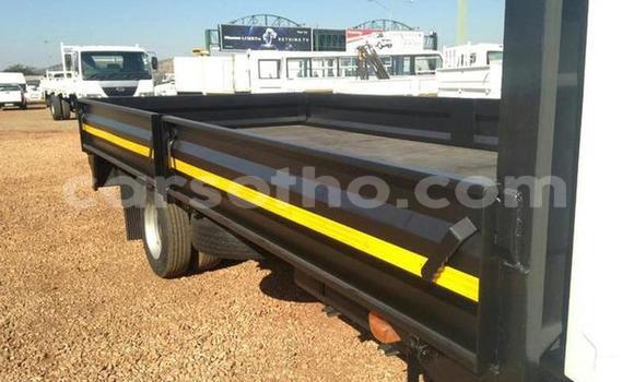 Sayi Na hannu Haima 3 White Mota in Maseru a Maseru Sayi Na hannu Haima 3 White Mota in Maseru a Maseru