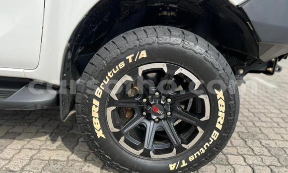 Buy Used Toyota Hilux White Car in Maseru in Maseru Buy Used Toyota Hilux White Car in Maseru in Maseru