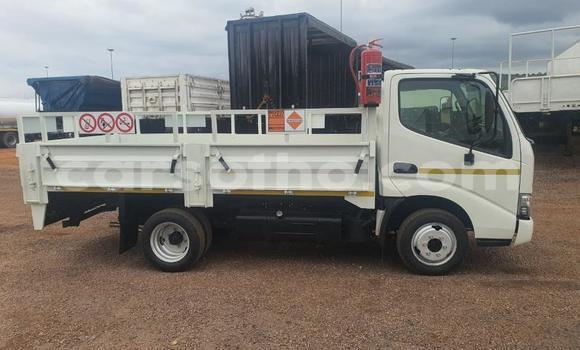 Acheter Occasion Voiture Toyota Dyna Blanc à Maseru, Maseru Acheter Occasion Voiture Toyota Dyna Blanc à Maseru, Maseru