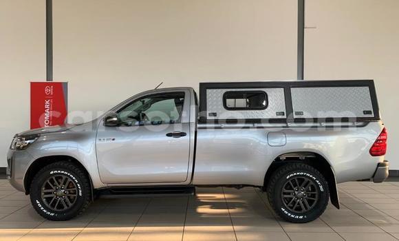 Buy Used Toyota Hilux Silver Car in Maseru in Maseru Buy Used Toyota Hilux Silver Car in Maseru in Maseru