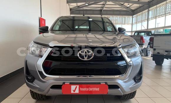 Buy Used Toyota Hilux Silver Car in Maseru in Maseru Buy Used Toyota Hilux Silver Car in Maseru in Maseru