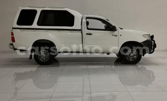 اشتري مستعمل Toyota Hiace White سيارة في Maseru في Maseru اشتري مستعمل Toyota Hiace White سيارة في Maseru في Maseru
