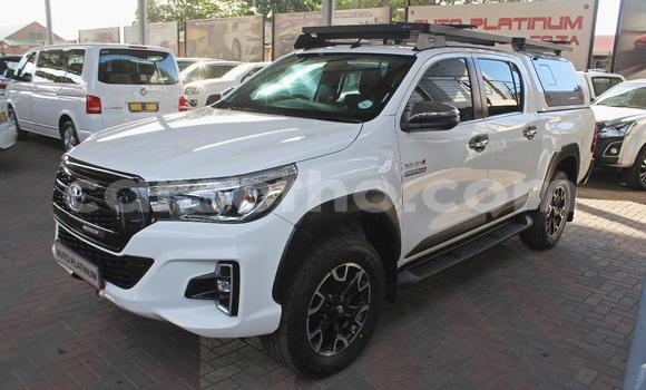 اشتري مستعمل Toyota Hilux White سيارة في Maseru في Maseru اشتري مستعمل Toyota Hilux White سيارة في Maseru في Maseru