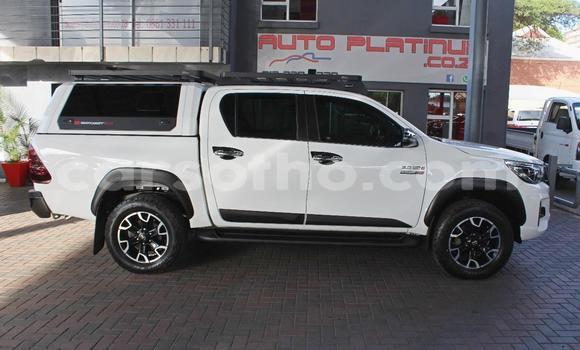 اشتري مستعمل Toyota Hilux White سيارة في Maseru في Maseru اشتري مستعمل Toyota Hilux White سيارة في Maseru في Maseru