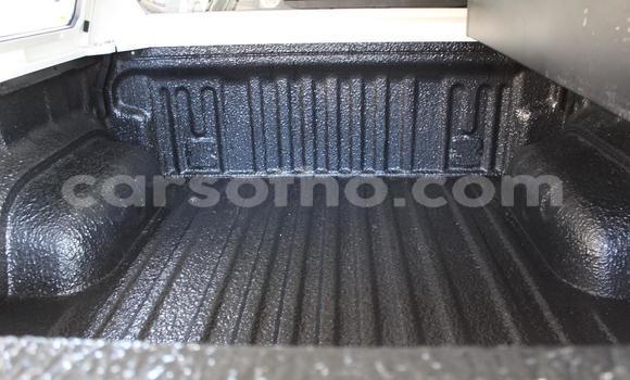 اشتري مستعمل Toyota Hilux White سيارة في Maseru في Maseru اشتري مستعمل Toyota Hilux White سيارة في Maseru في Maseru