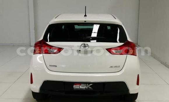 اشتري مستعمل Toyota Auris White سيارة في Maseru في Maseru اشتري مستعمل Toyota Auris White سيارة في Maseru في Maseru