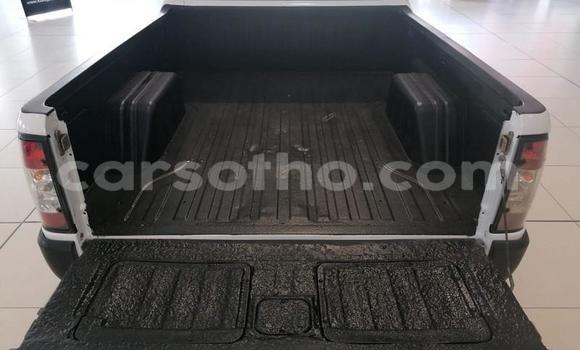 Sayi Na hannu Ford B-MAX White Mota in Maseru a Maseru Sayi Na hannu Ford B-MAX White Mota in Maseru a Maseru