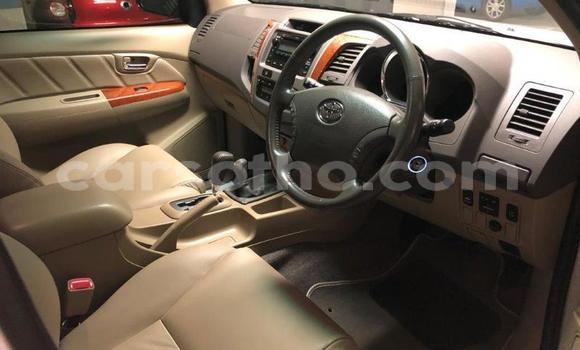 Sayi Na hannu Toyota Fortuner White Mota in Maputsoe a Leribe Sayi Na hannu Toyota Fortuner White Mota in Maputsoe a Leribe