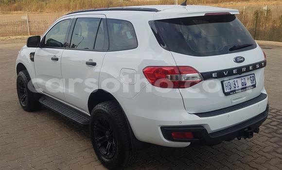اشتري مستعمل Ford Everest White سيارة في Maputsoe في Leribe اشتري مستعمل Ford Everest White سيارة في Maputsoe في Leribe