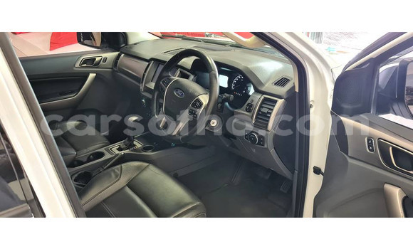 اشتري مستعمل Ford Everest White سيارة في Maputsoe في Leribe اشتري مستعمل Ford Everest White سيارة في Maputsoe في Leribe