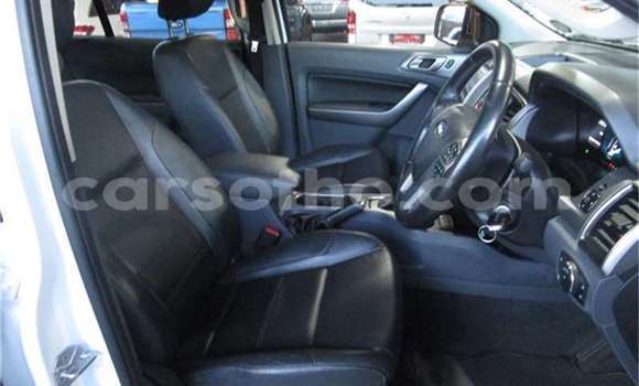 اشتري مستعمل FORD MUSTANG White سيارة في Maseru في Maseru اشتري مستعمل FORD MUSTANG White سيارة في Maseru في Maseru