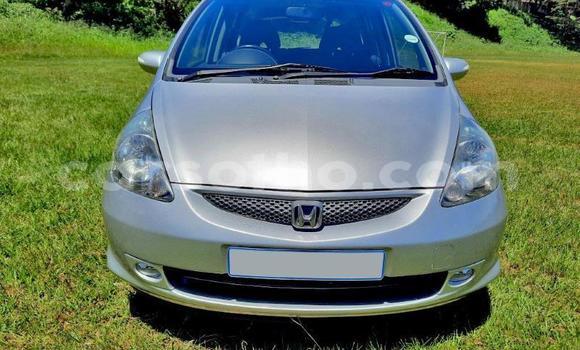 Sayi Na hannu Honda FIT Silver Mota in Maseru a Maseru Sayi Na hannu Honda FIT Silver Mota in Maseru a Maseru