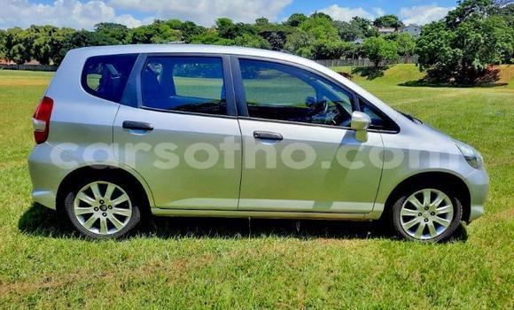Sayi Na hannu Honda FIT Silver Mota in Maseru a Maseru Sayi Na hannu Honda FIT Silver Mota in Maseru a Maseru