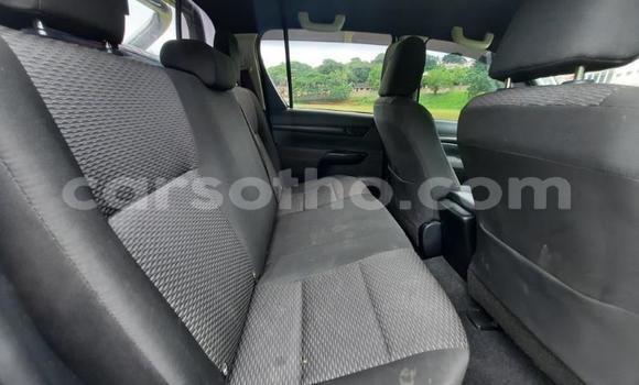 Buy Used Toyota Hilux White Car in Maseru in Maseru Buy Used Toyota Hilux White Car in Maseru in Maseru