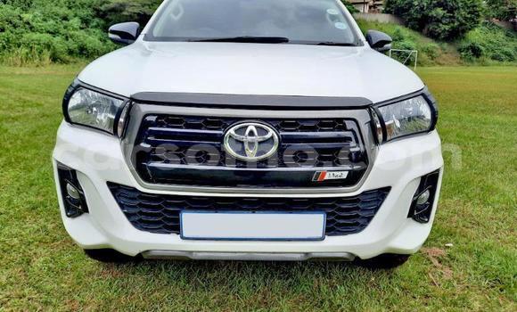 Buy Used Toyota Hilux White Car in Maseru in Maseru Buy Used Toyota Hilux White Car in Maseru in Maseru