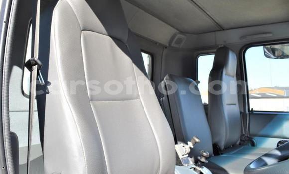 Sayi Na hannu Nissan UD White Babbar mota in Maseru a Maseru Sayi Na hannu Nissan UD White Babbar mota in Maseru a Maseru