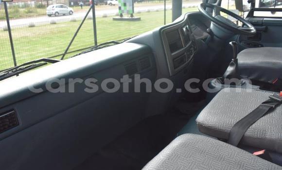 Sayi Na hannu Nissan UD White Babbar mota in Maseru a Maseru Sayi Na hannu Nissan UD White Babbar mota in Maseru a Maseru