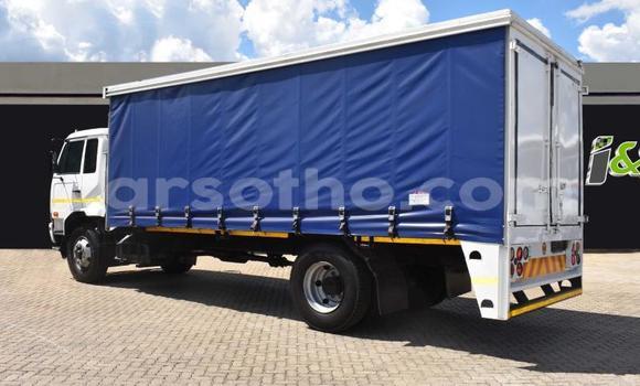 اشتري مستعمل Nissan UD Other شاحنة في Maseru في Maseru اشتري مستعمل Nissan UD Other شاحنة في Maseru في Maseru