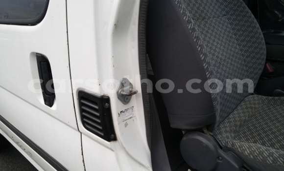 اشتري مستعمل Toyota Hiace White سيارة في Maseru في Maseru اشتري مستعمل Toyota Hiace White سيارة في Maseru في Maseru
