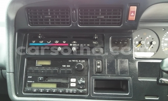 اشتري مستعمل Toyota Hiace White سيارة في Maseru في Maseru اشتري مستعمل Toyota Hiace White سيارة في Maseru في Maseru