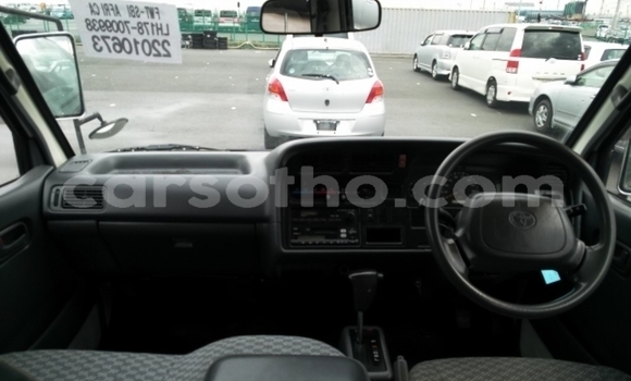 اشتري مستعمل Toyota Hiace White سيارة في Maseru في Maseru اشتري مستعمل Toyota Hiace White سيارة في Maseru في Maseru