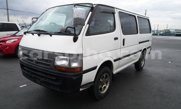 اشتري مستعمل Toyota Hiace White سيارة في Maseru في Maseru اشتري مستعمل Toyota Hiace White سيارة في Maseru في Maseru