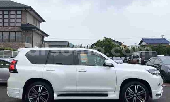 اشتري مستعمل Toyota Land Cruiser Prado White سيارة في Butha–Buthe في Thaba-Tseka اشتري مستعمل Toyota Land Cruiser Prado White سيارة في Butha–Buthe في Thaba-Tseka