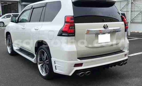 اشتري مستعمل Toyota Land Cruiser Prado White سيارة في Butha–Buthe في Thaba-Tseka اشتري مستعمل Toyota Land Cruiser Prado White سيارة في Butha–Buthe في Thaba-Tseka