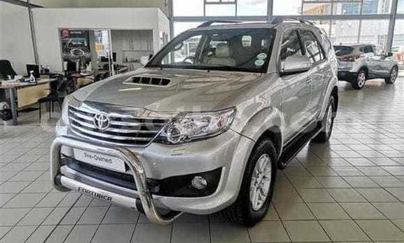 Buy Used Toyota Fortuner Silver Car in Maseru in Maseru Buy Used Toyota Fortuner Silver Car in Maseru in Maseru