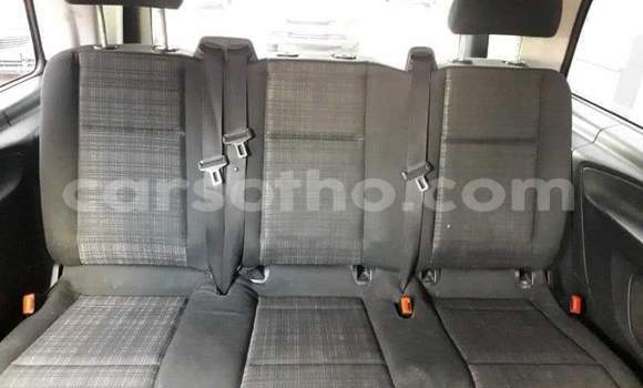 Sayi Na hannu Mercedes-Benz Vito White Mota in Peka a Leribe Sayi Na hannu Mercedes-Benz Vito White Mota in Peka a Leribe