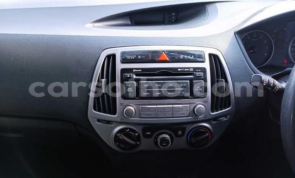 Buy Used Hyundai i20 Blue Car in Mafeteng in Mafeteng Buy Used Hyundai i20 Blue Car in Mafeteng in Mafeteng