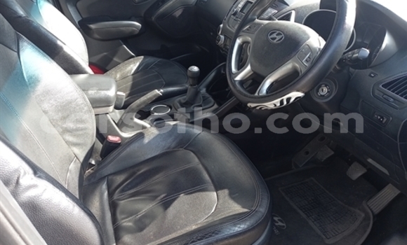 Sayi Na hannu Hyundai ix35 Beige Mota in Maseru a Maseru Sayi Na hannu Hyundai ix35 Beige Mota in Maseru a Maseru