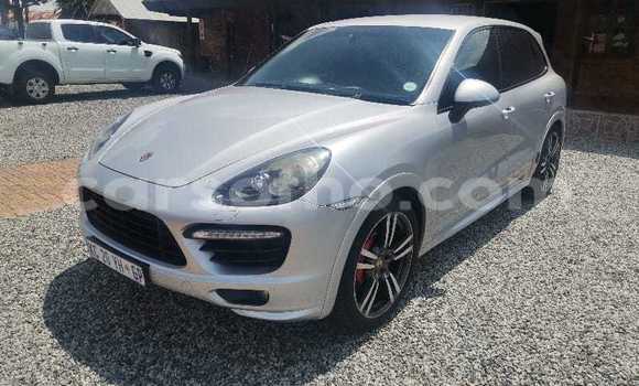 Acheter Occasion Voiture Porsche Carrera GT Gris à Butha–Buthe, Thaba-Tseka Acheter Occasion Voiture Porsche Carrera GT Gris à Butha–Buthe, Thaba-Tseka