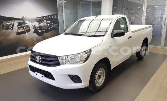 اشتري مستعمل Toyota Hilux White سيارة في Maseru في Maseru اشتري مستعمل Toyota Hilux White سيارة في Maseru في Maseru
