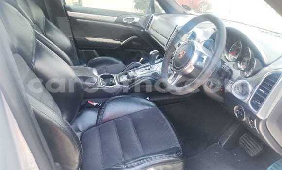 Acheter Occasion Voiture Porsche Carrera GT Gris à Butha–Buthe, Thaba-Tseka Acheter Occasion Voiture Porsche Carrera GT Gris à Butha–Buthe, Thaba-Tseka