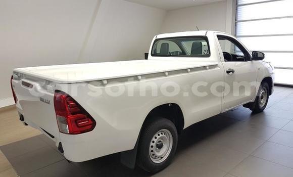 اشتري مستعمل Toyota Hilux White سيارة في Maseru في Maseru اشتري مستعمل Toyota Hilux White سيارة في Maseru في Maseru