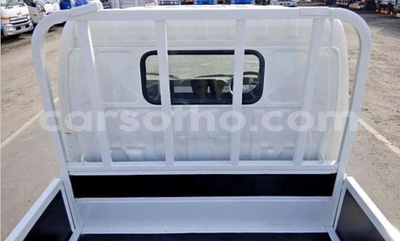 Acheter Occasion Utilitaire Toyota Dyna Blanc à Maseru, Maseru Acheter Occasion Utilitaire Toyota Dyna Blanc à Maseru, Maseru