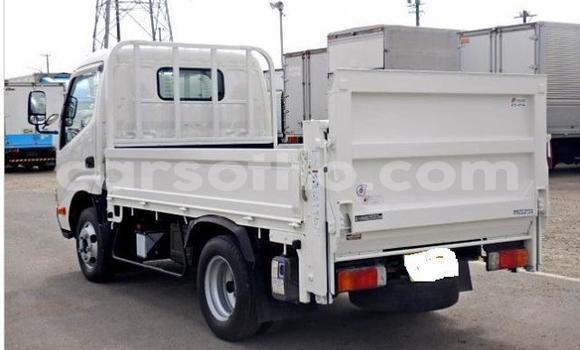 Acheter Occasion Utilitaire Toyota Dyna Blanc à Maseru, Maseru Acheter Occasion Utilitaire Toyota Dyna Blanc à Maseru, Maseru