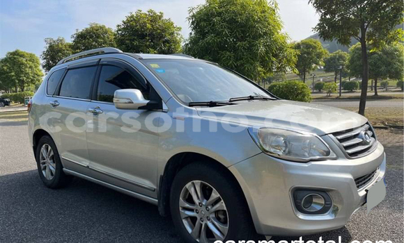 Buy Used Haval H6 Silver Car in Hlotse in Leribe Buy Used Haval H6 Silver Car in Hlotse in Leribe